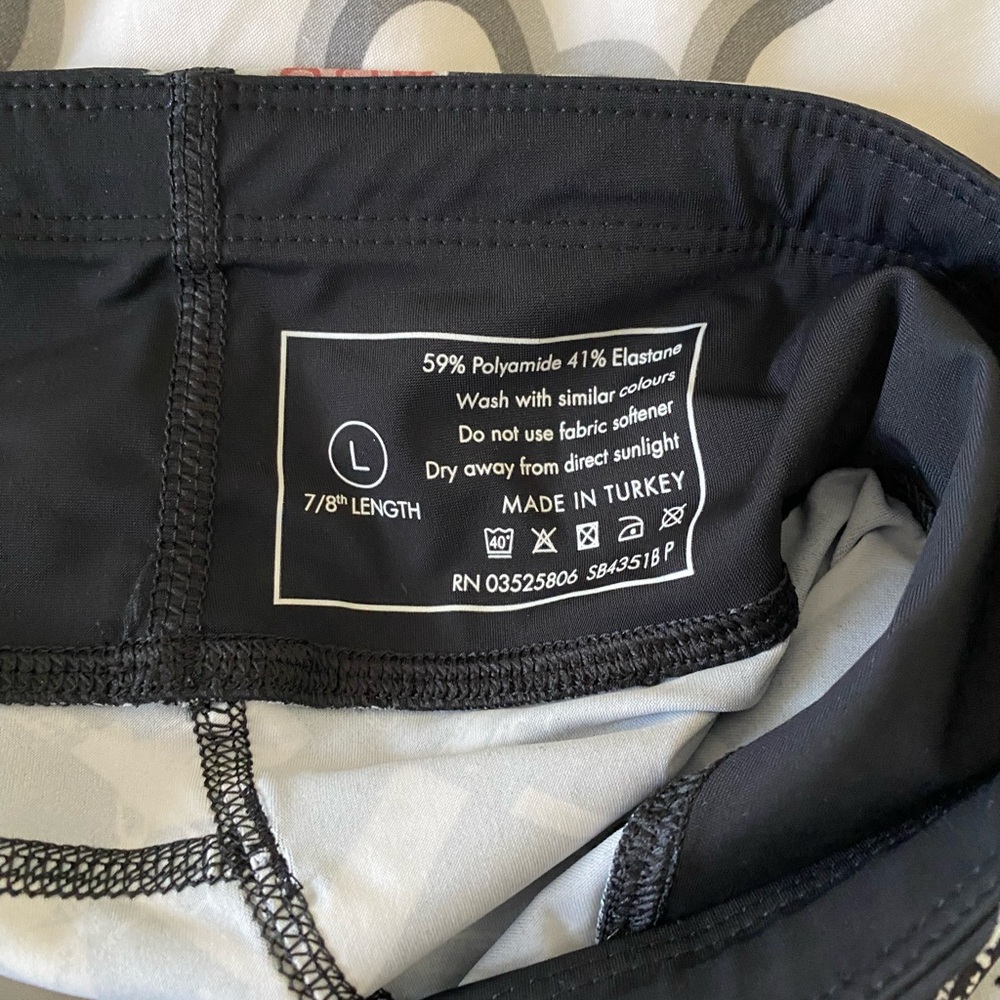 Zero Gravity Leggings - Picture 8 of 10